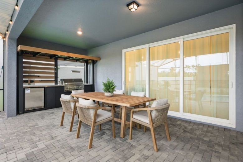 Summer Kitchen
